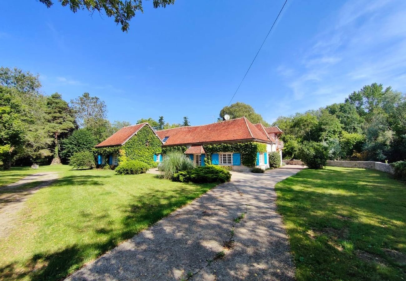 Country house in Roffey - Champs du Moulin - Séjour à Roffey