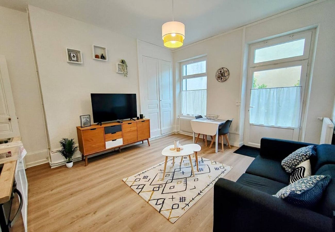 Apartment in Auxerre - Paris II - Séjour à Auxerre