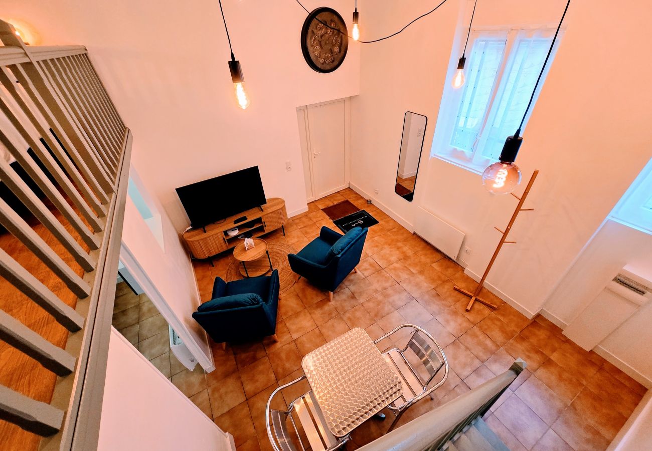 Apartment in Auxerre - Petit Icaunais - Séjour à Auxerre