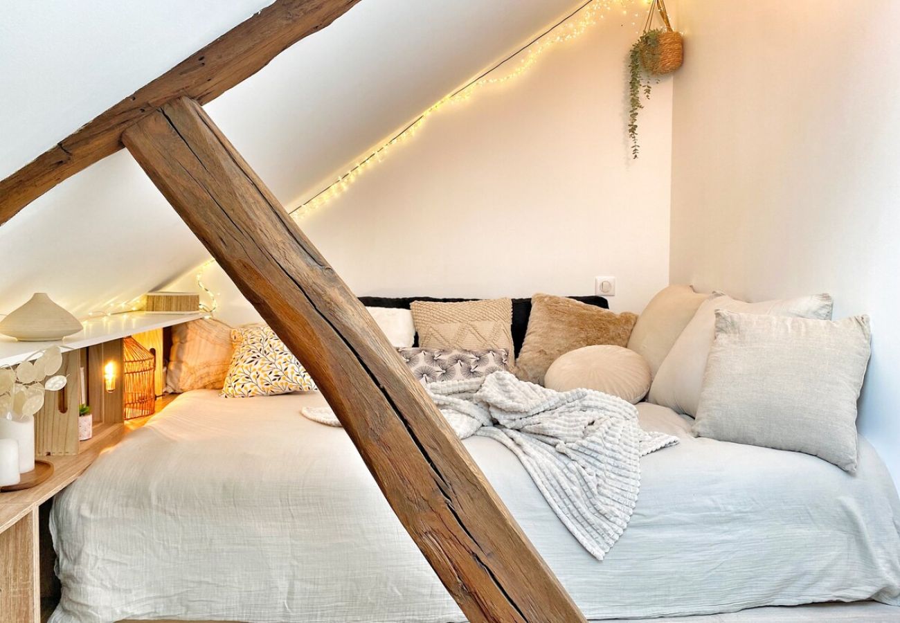 Apartment in Auxerre - Le Repères des Sommeliers - Séjour à Auxerre
