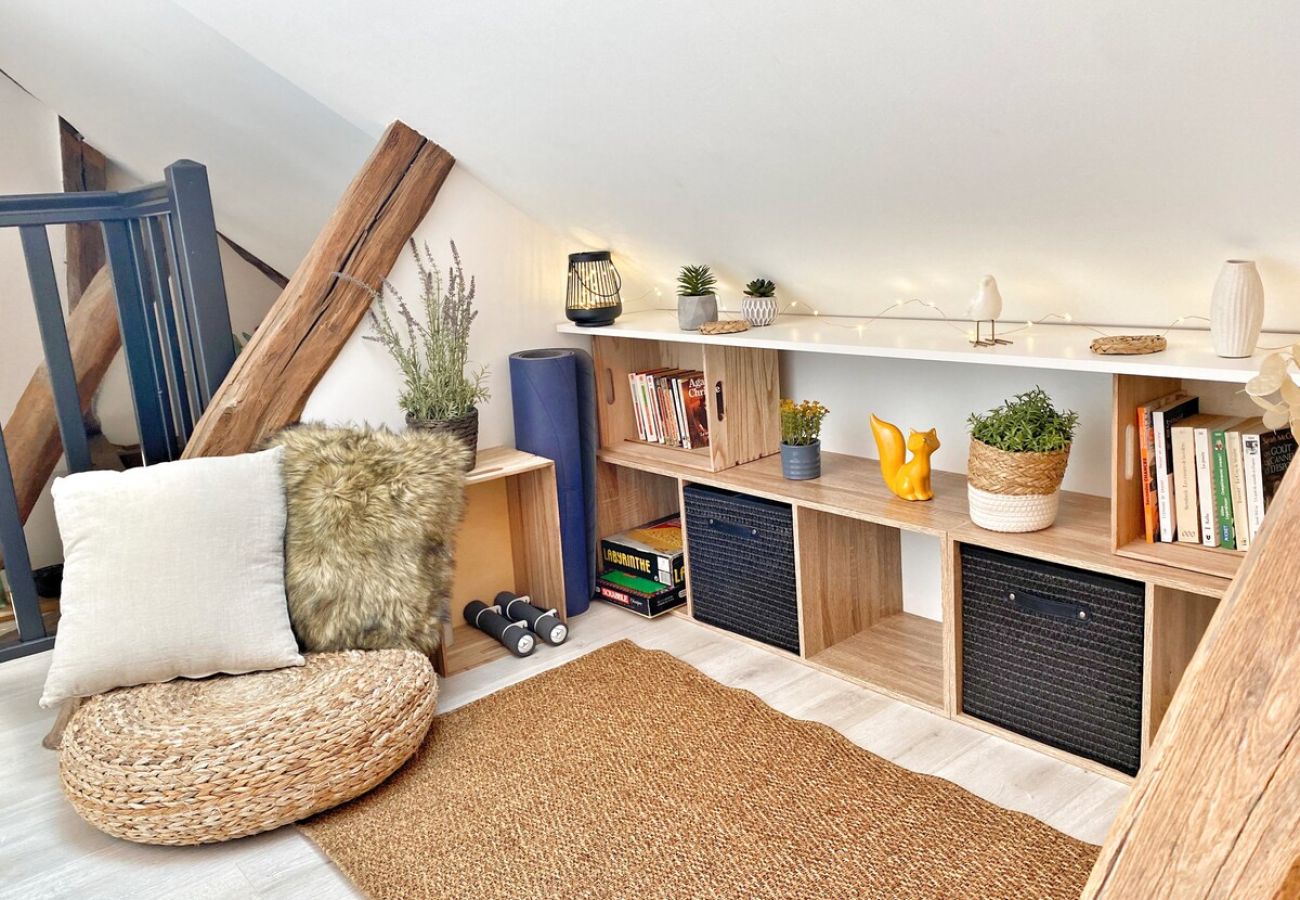 Apartment in Auxerre - Le Repères des Sommeliers - Séjour à Auxerre