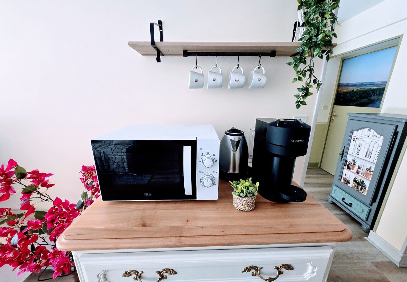 Apartment in Chablis - Le Héron du Serein - Séjour à Chablis