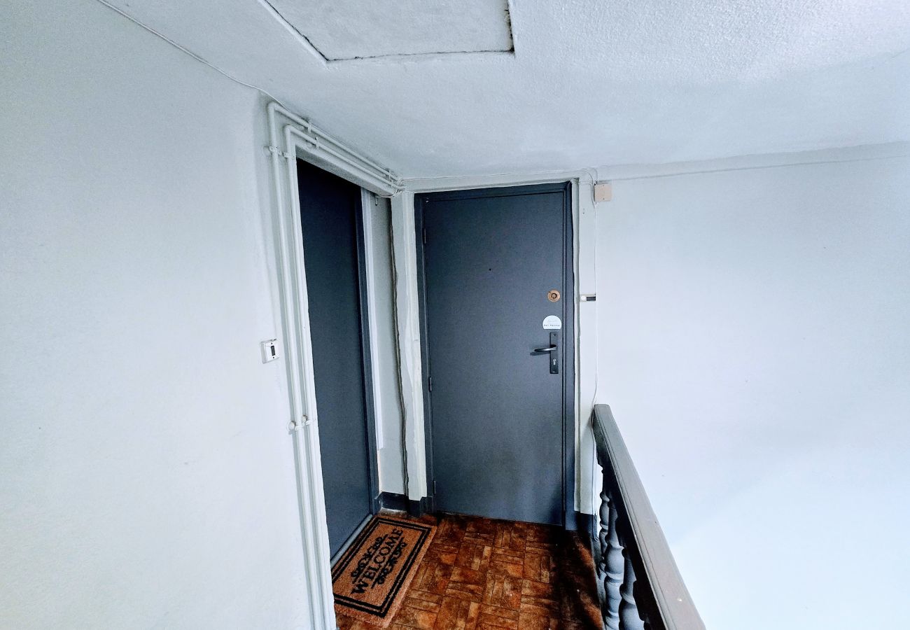 Studio in Auxerre - Grand Studio Vue Toit - Centre Ville Auxerre