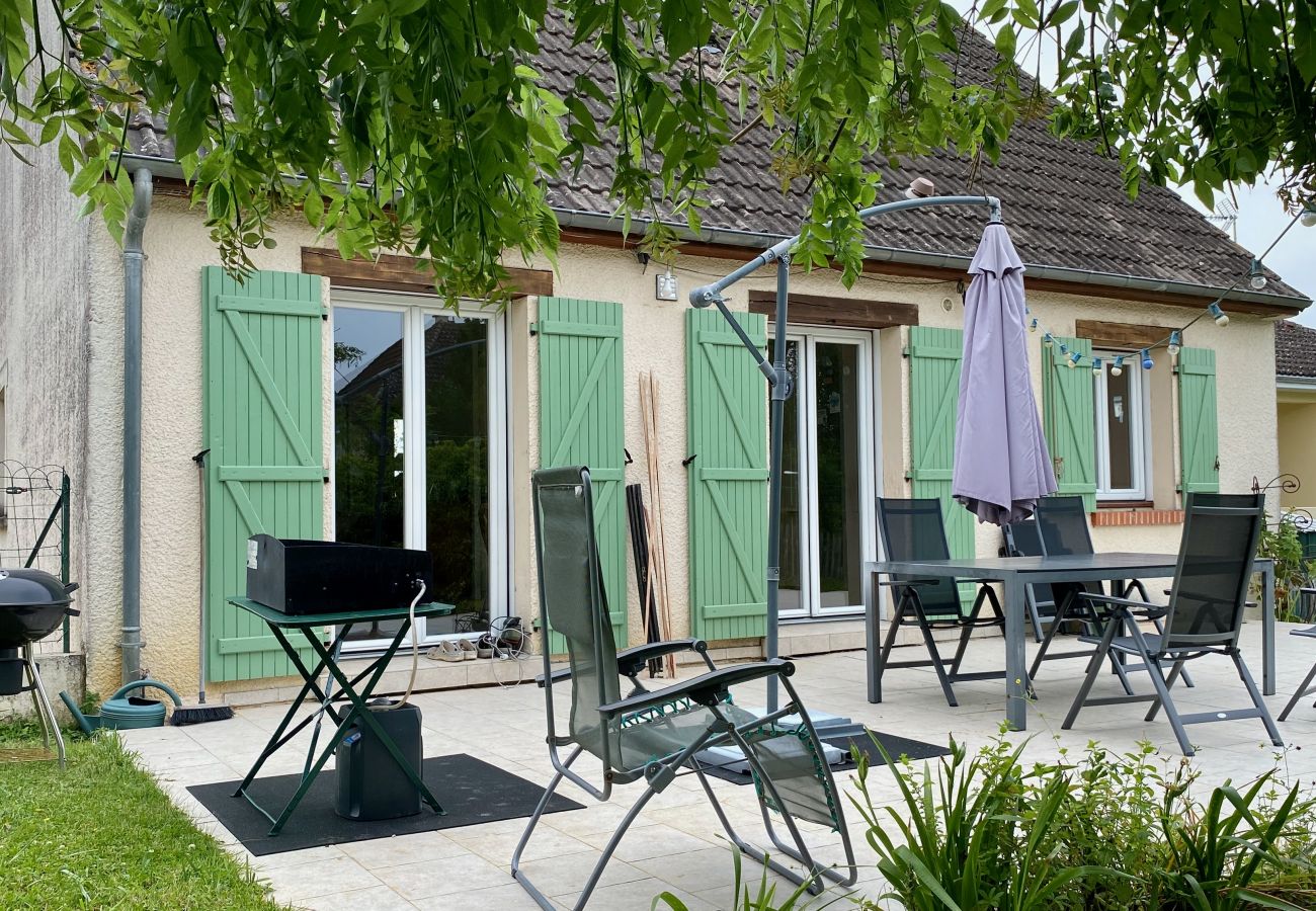 Maison à Saint-Georges-sur-Baulche - Jean Monnet - Séjour à Saint Georges