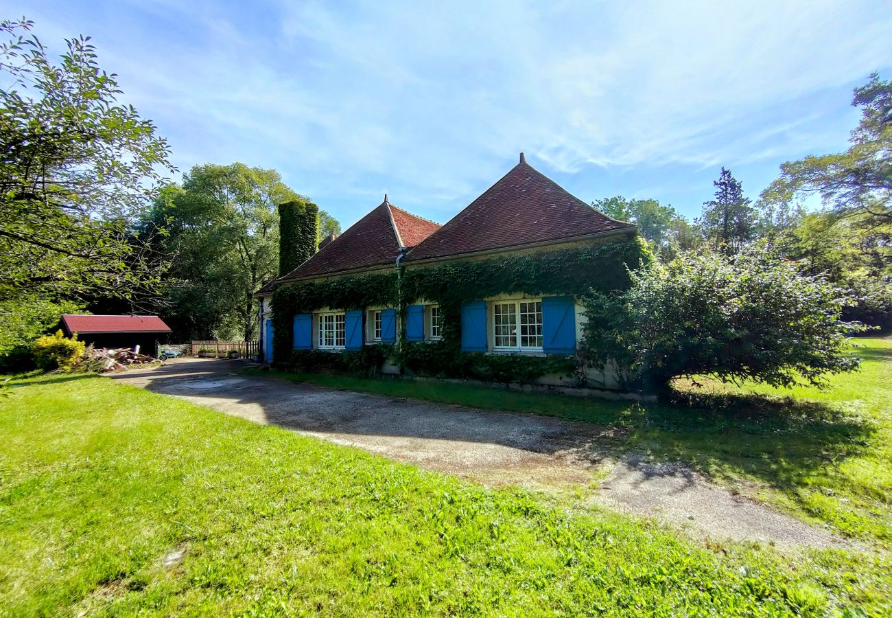 Domaine à Roffey - Champs du Moulin - Séjour à Roffey