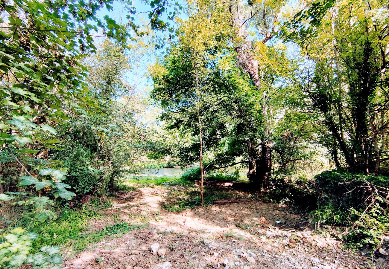 Domaine à Roffey - Champs du Moulin - Séjour à Roffey
