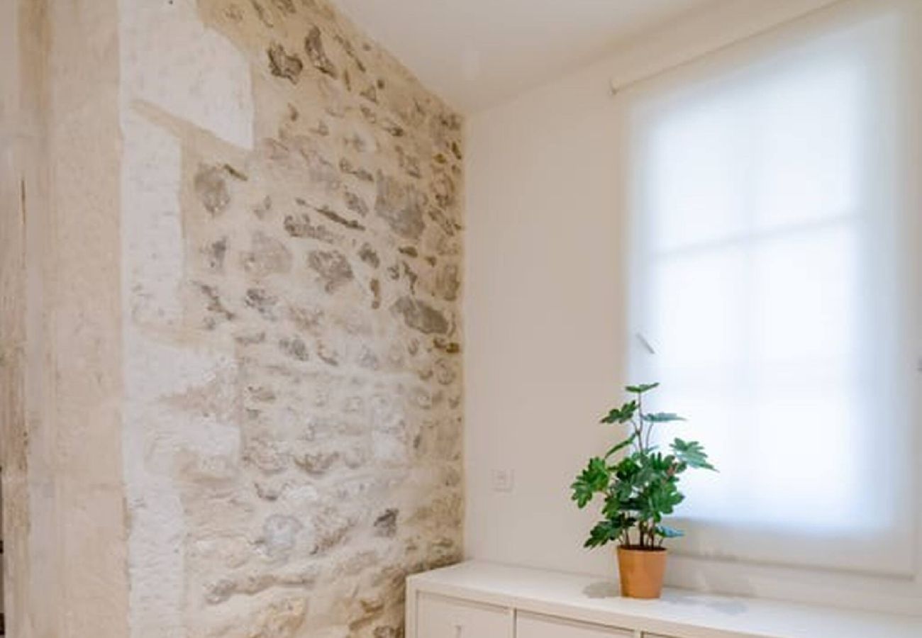 Maison à Auxerre - Biau - Séjour à Auxerre