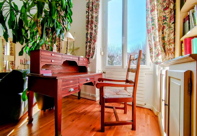 Appartement à Auxerre - J.Cocoon - Séjour à Auxerre Appartement à Auxerre - J.Cocoon - Séjour à Auxerre