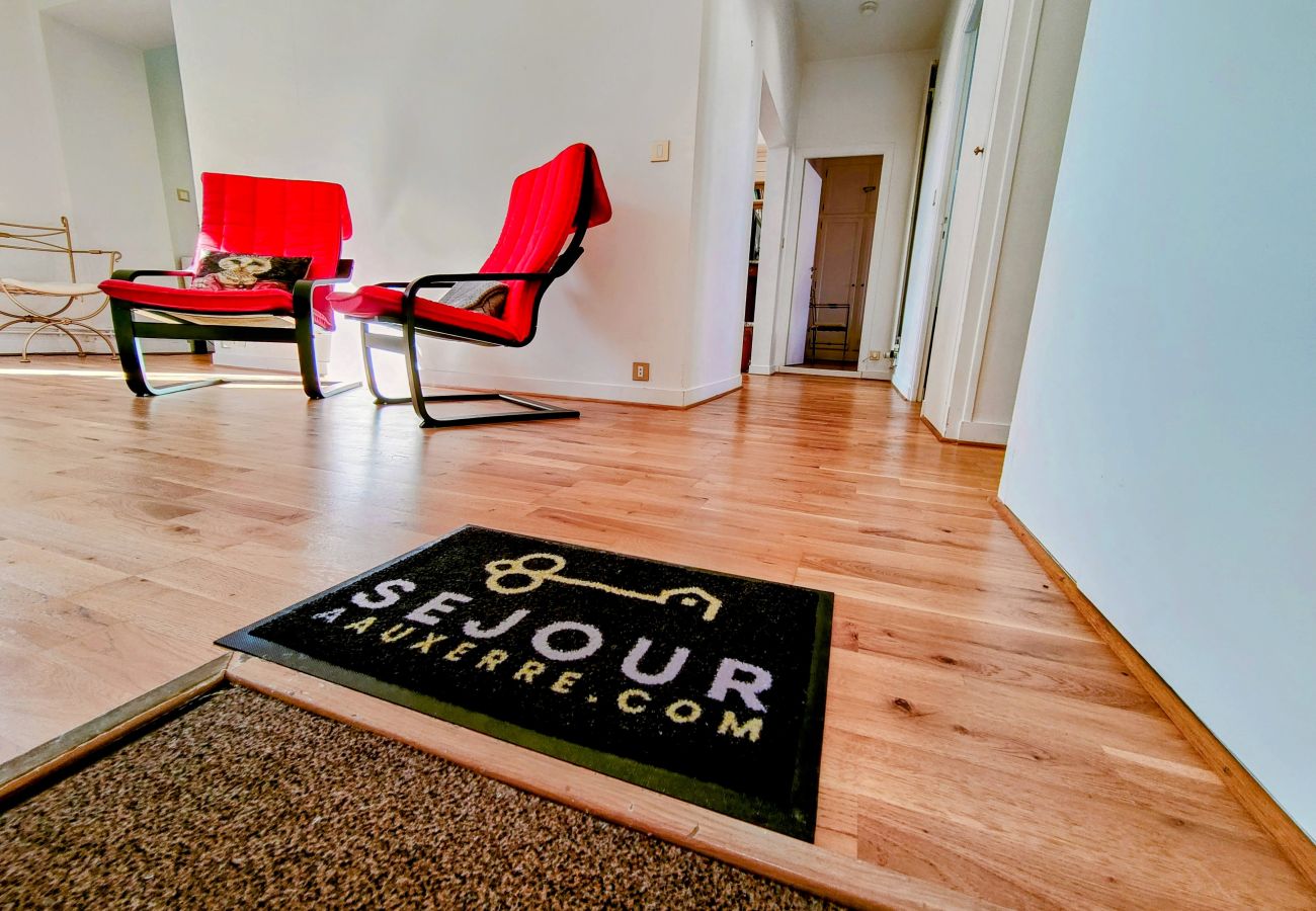 Appartement à Auxerre - J.Cocoon - Séjour à Auxerre