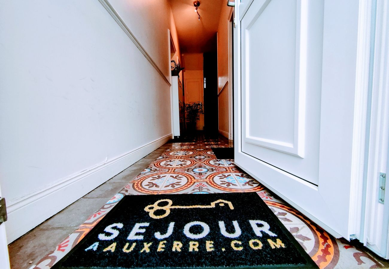 Maison à Auxerre - Champoulains - Séjour à Auxerre