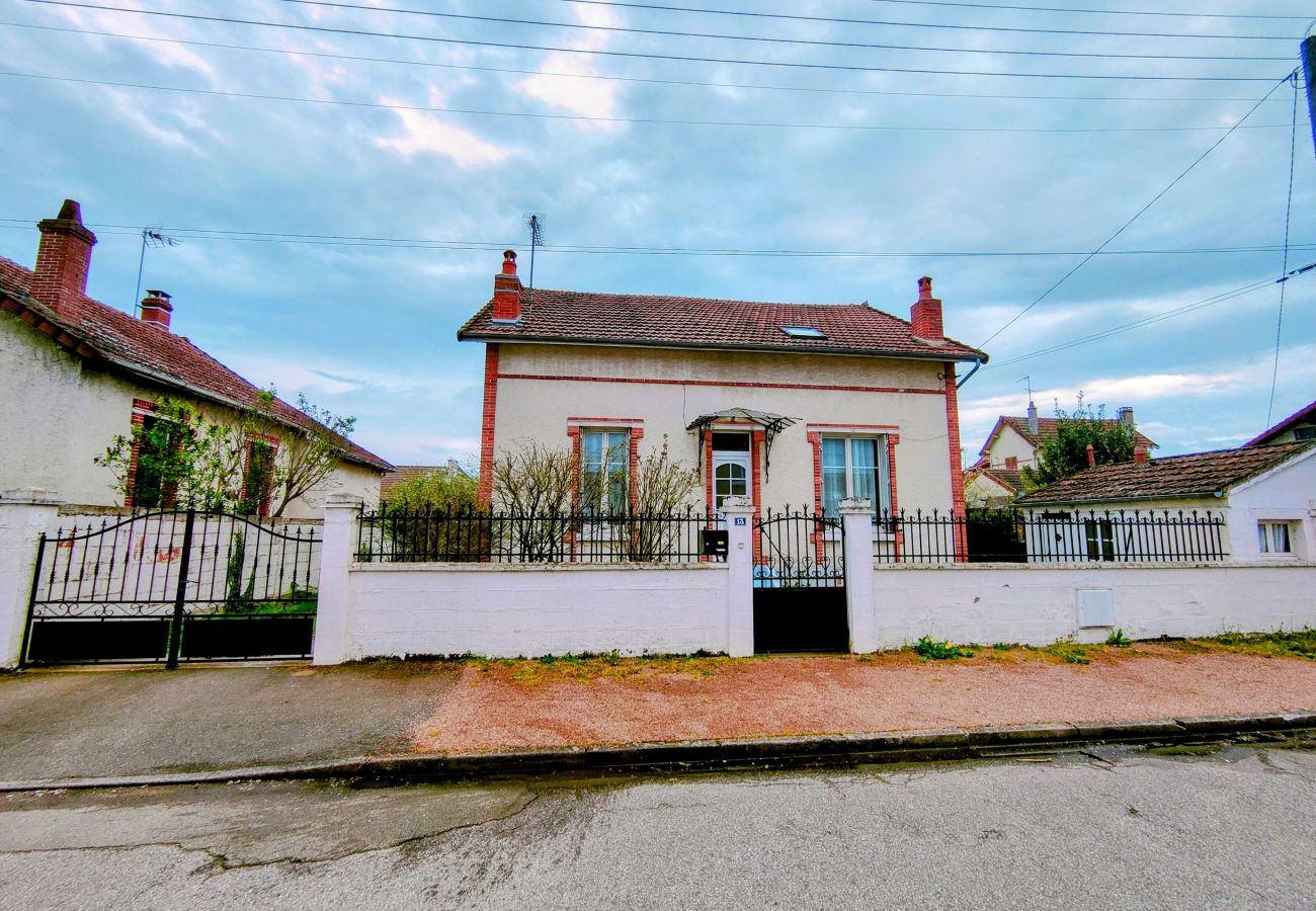 Maison à Auxerre - Champoulains - Séjour à Auxerre