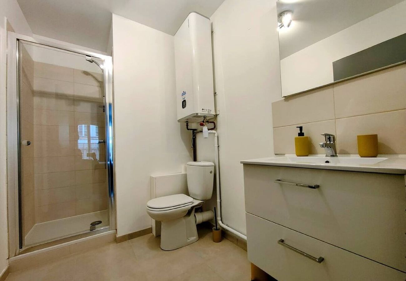 Studio à Auxerre - Paris I - Séjour à Auxerre