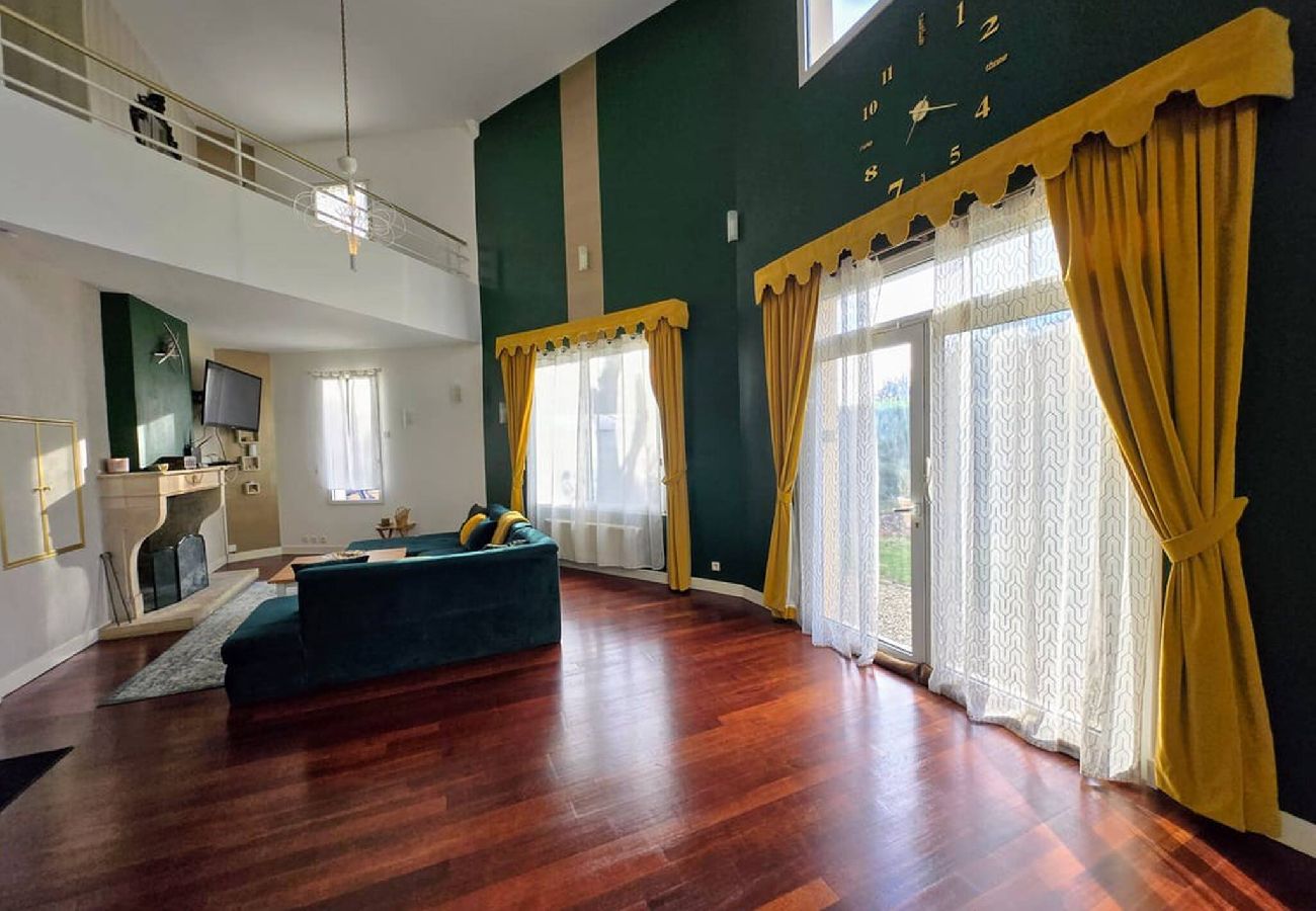 Villa à Venoy - Colombiers - Séjour à Venoy