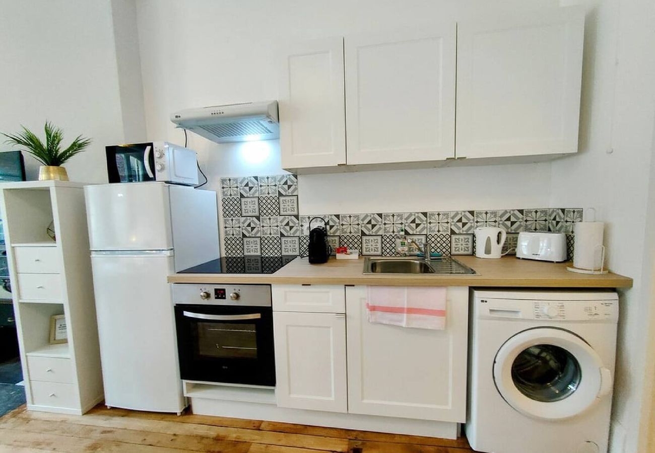 Studio à Auxerre - Paris IV - Séjour à Auxerre