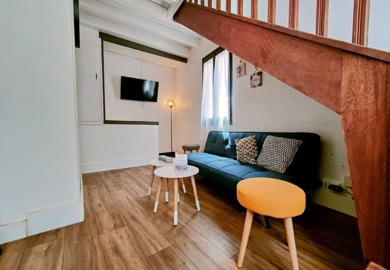 Appartement à Auxerre - Rêves & Bois - Séjour à Auxerre