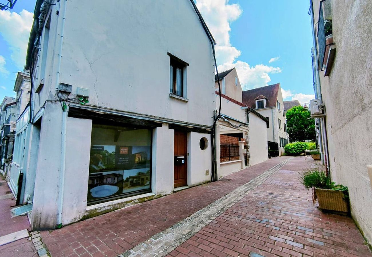 Appartement à Auxerre - Rêves & Bois - Séjour à Auxerre