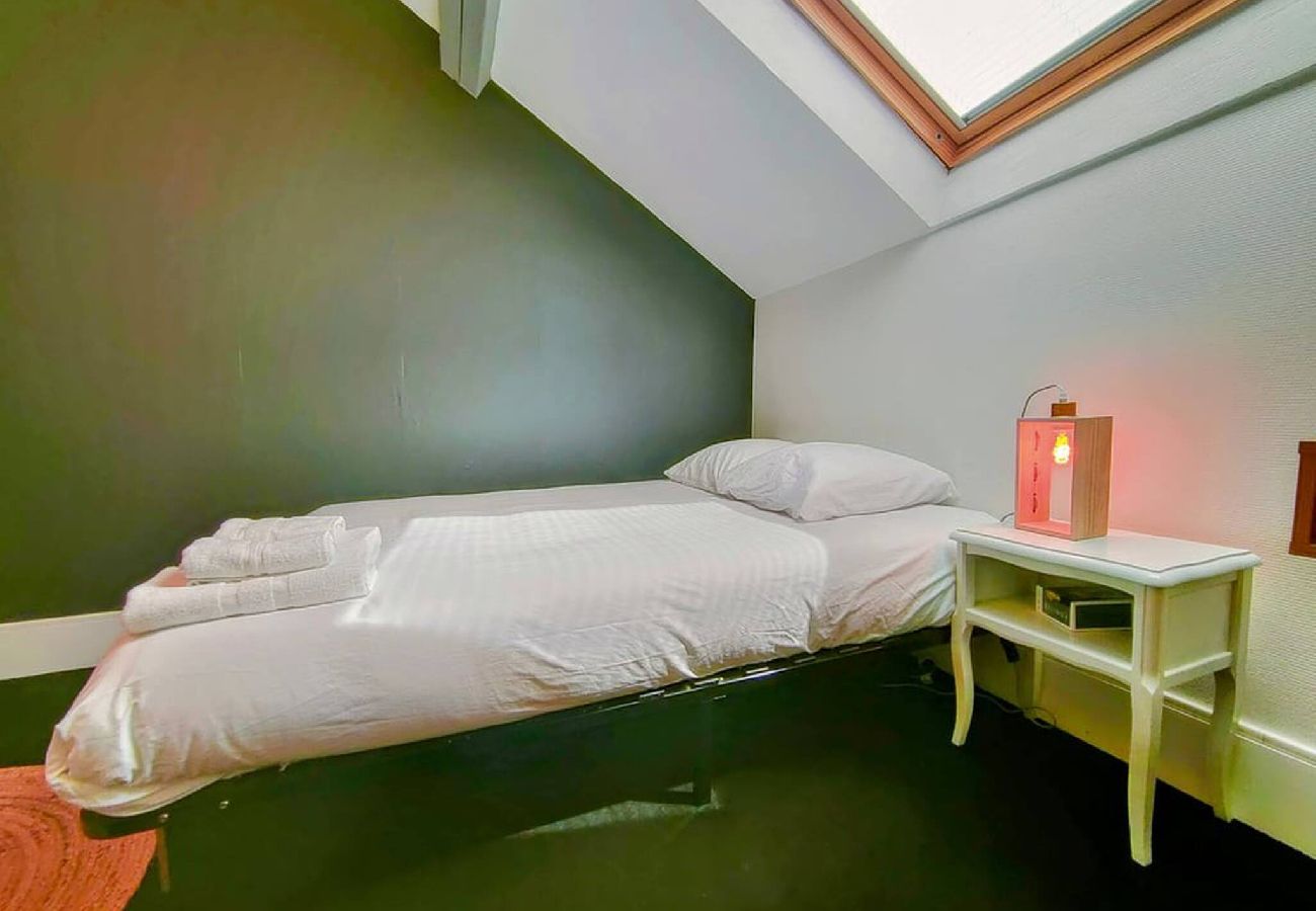 Appartement à Auxerre - Rêves & Bois - Séjour à Auxerre