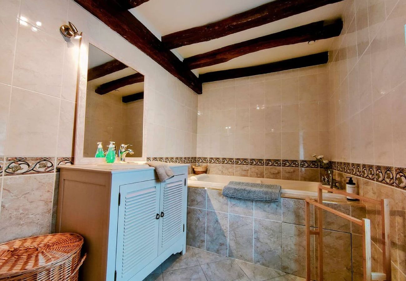 Maison à Migé - La Petite Fontaine- Séjour à Migé