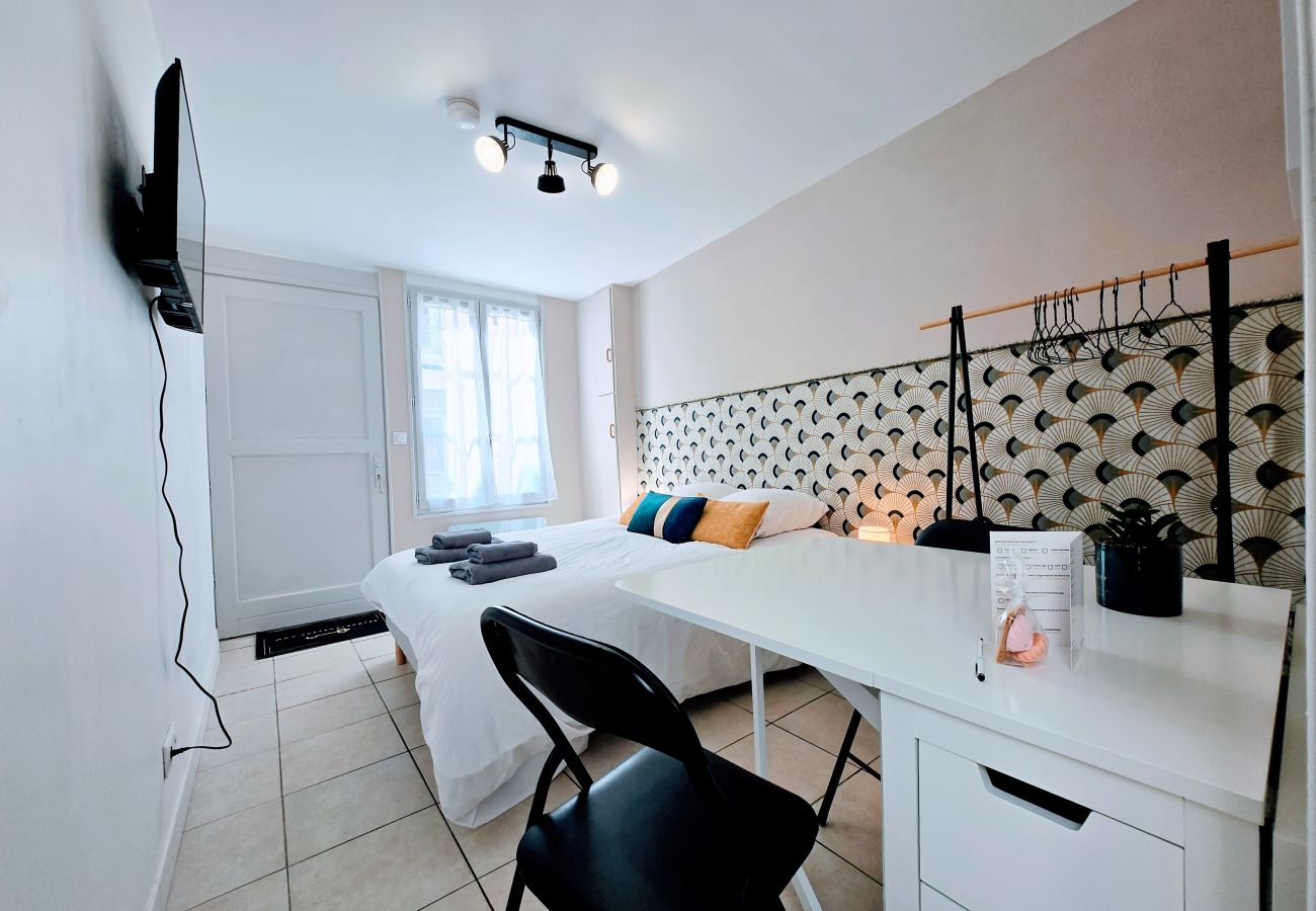 Studio à Auxerre - Alexandre Marie - Séjour à Auxerre