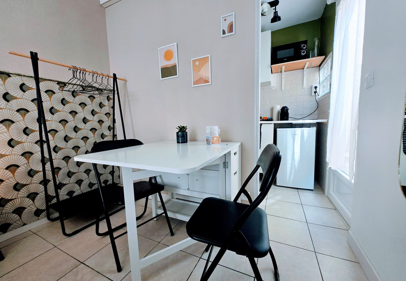 Studio à Auxerre - Alexandre Marie - Séjour à Auxerre