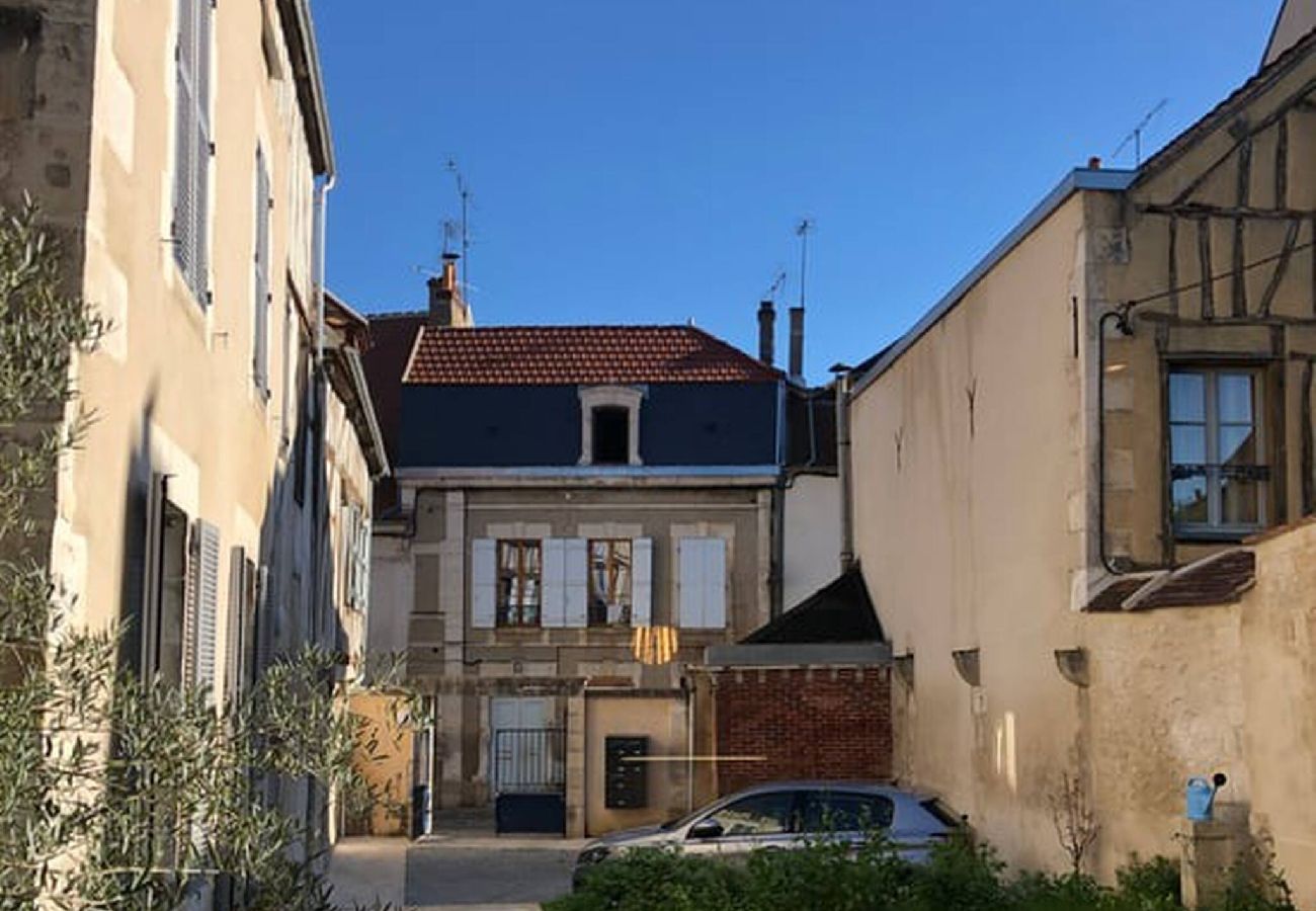 Maison à Auxerre - Terra Cotta - Séjour à Auxerre