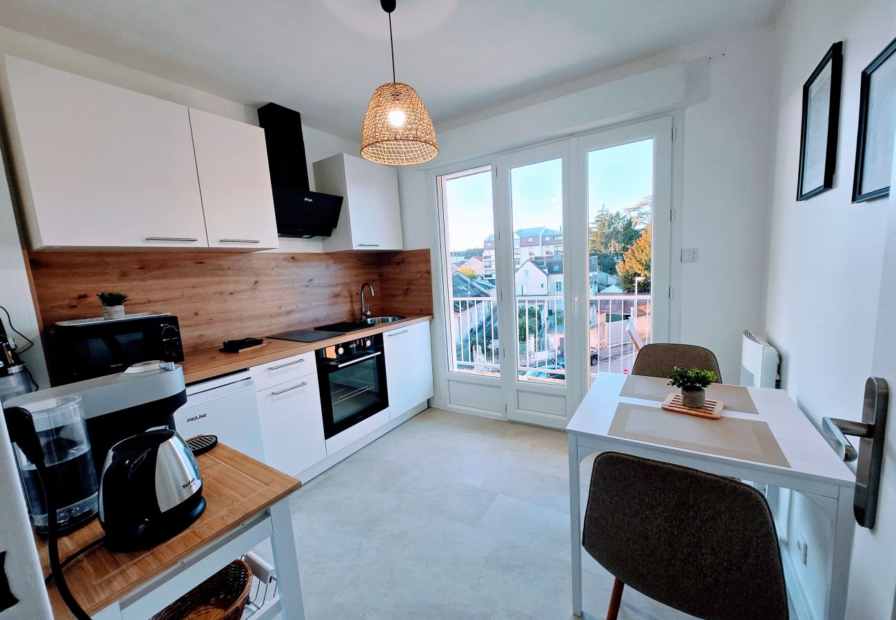 Studio à Auxerre - Bourneil - Séjour à Auxerre