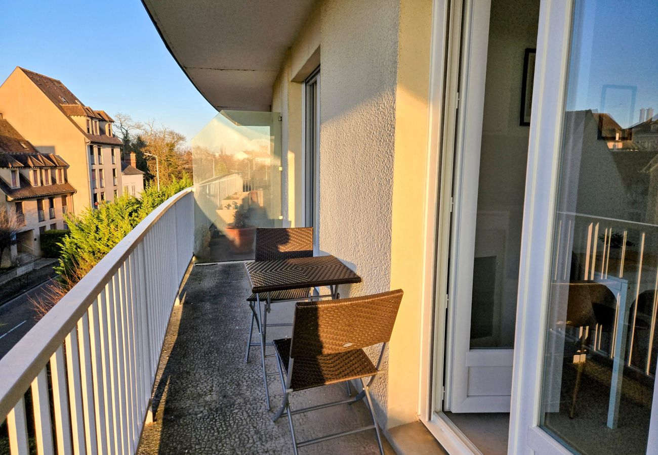 Studio à Auxerre - Bourneil - Séjour à Auxerre