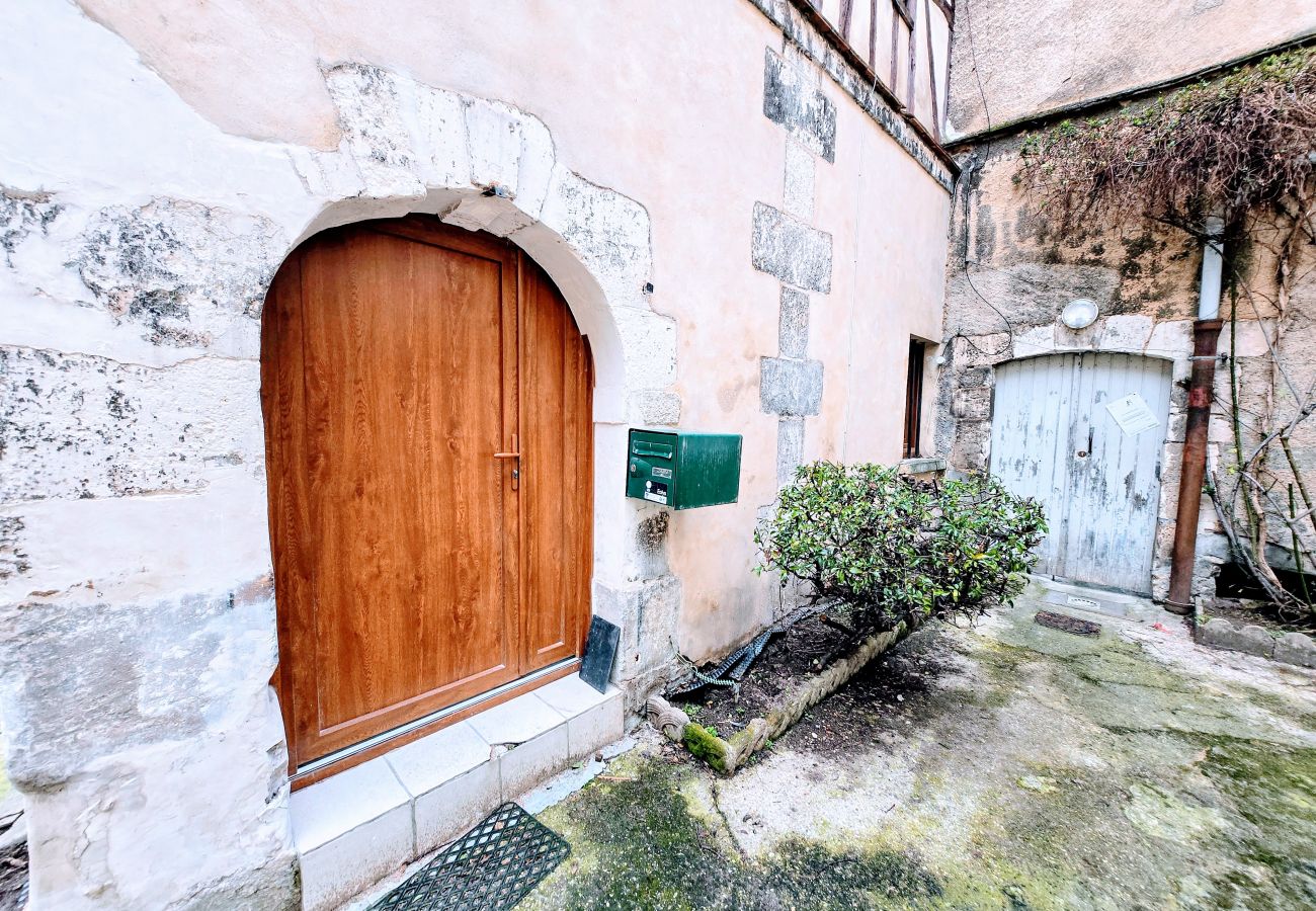 Appartement à Auxerre - Petit Icaunais - Séjour à Auxerre