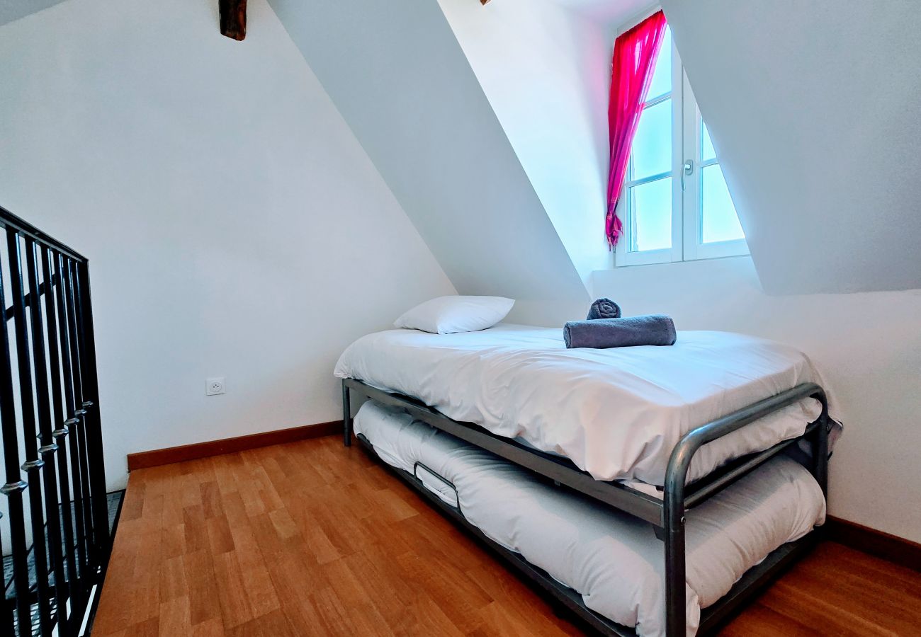 Appartement à Auxerre - La Marine - Séjour à Auxerre