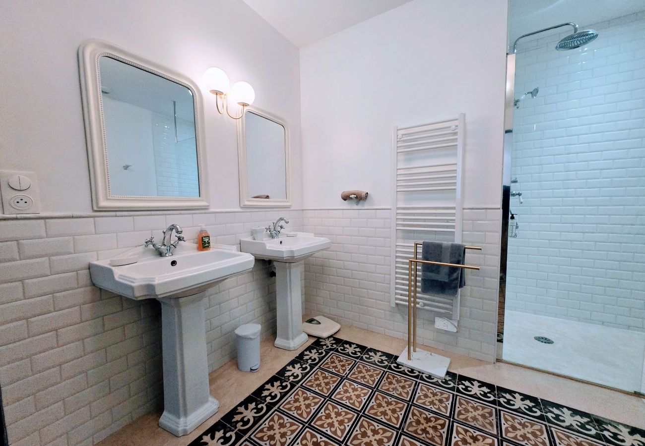 Appartement à Auxerre - La Marine - Séjour à Auxerre