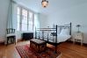 Appartement à Auxerre - La Marine - Séjour à Auxerre Appartement à Auxerre - La Marine - Séjour à Auxerre