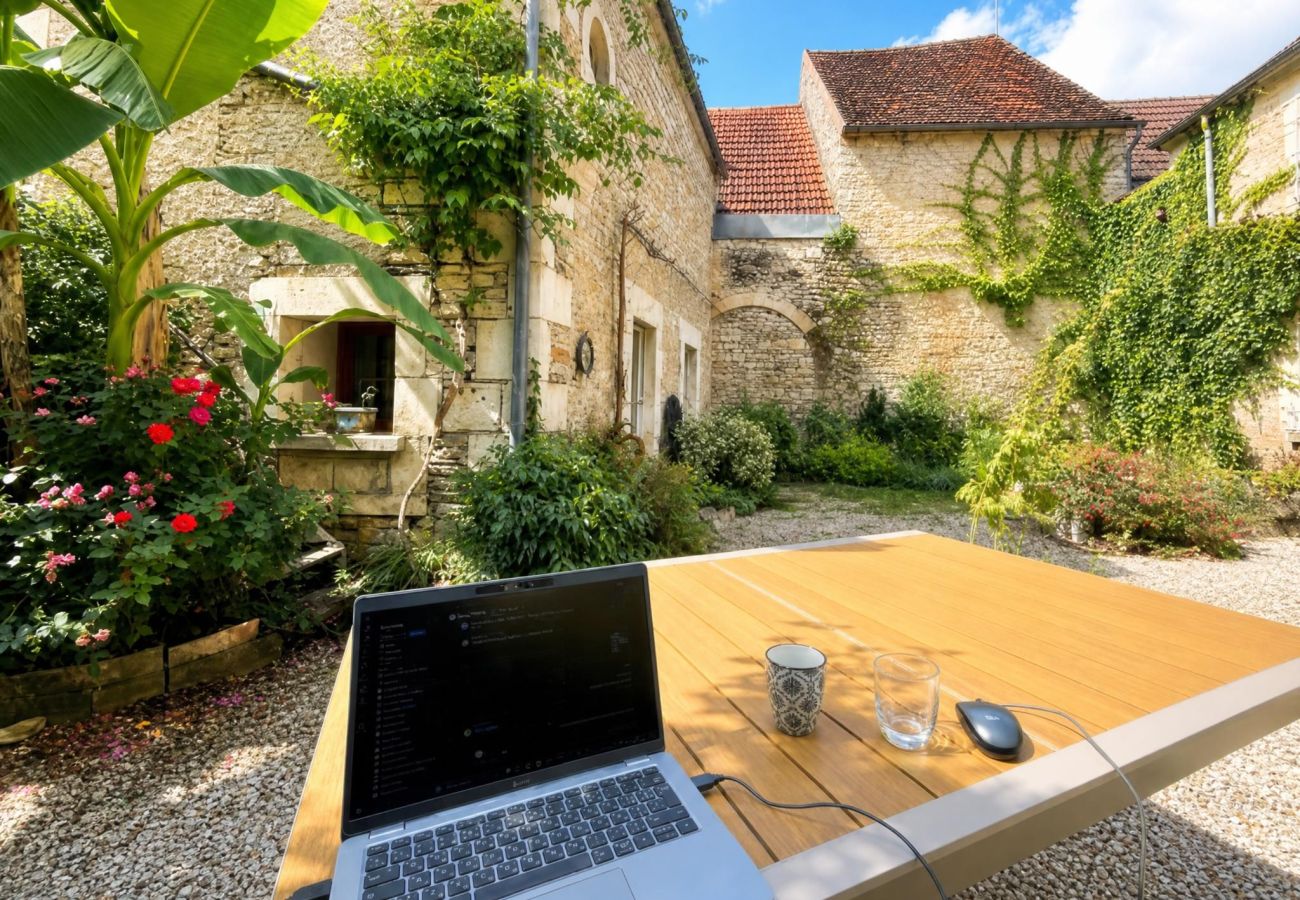 Maison à Mailly-le-Château - Le Jeu de Paume - Bail Partner