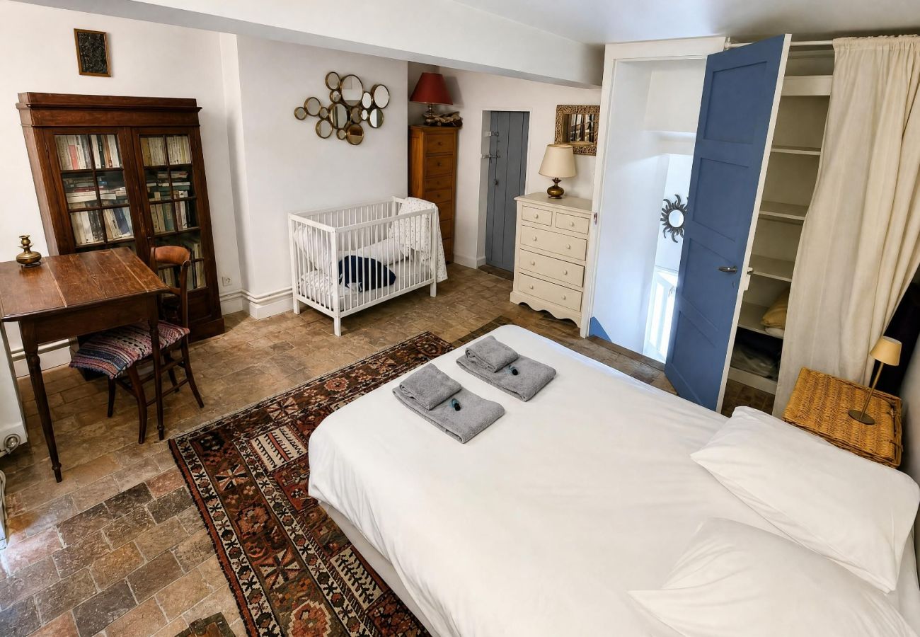Maison à Mailly-le-Château - Mailly-le-Château • Maison 3 chambres • 7 pers