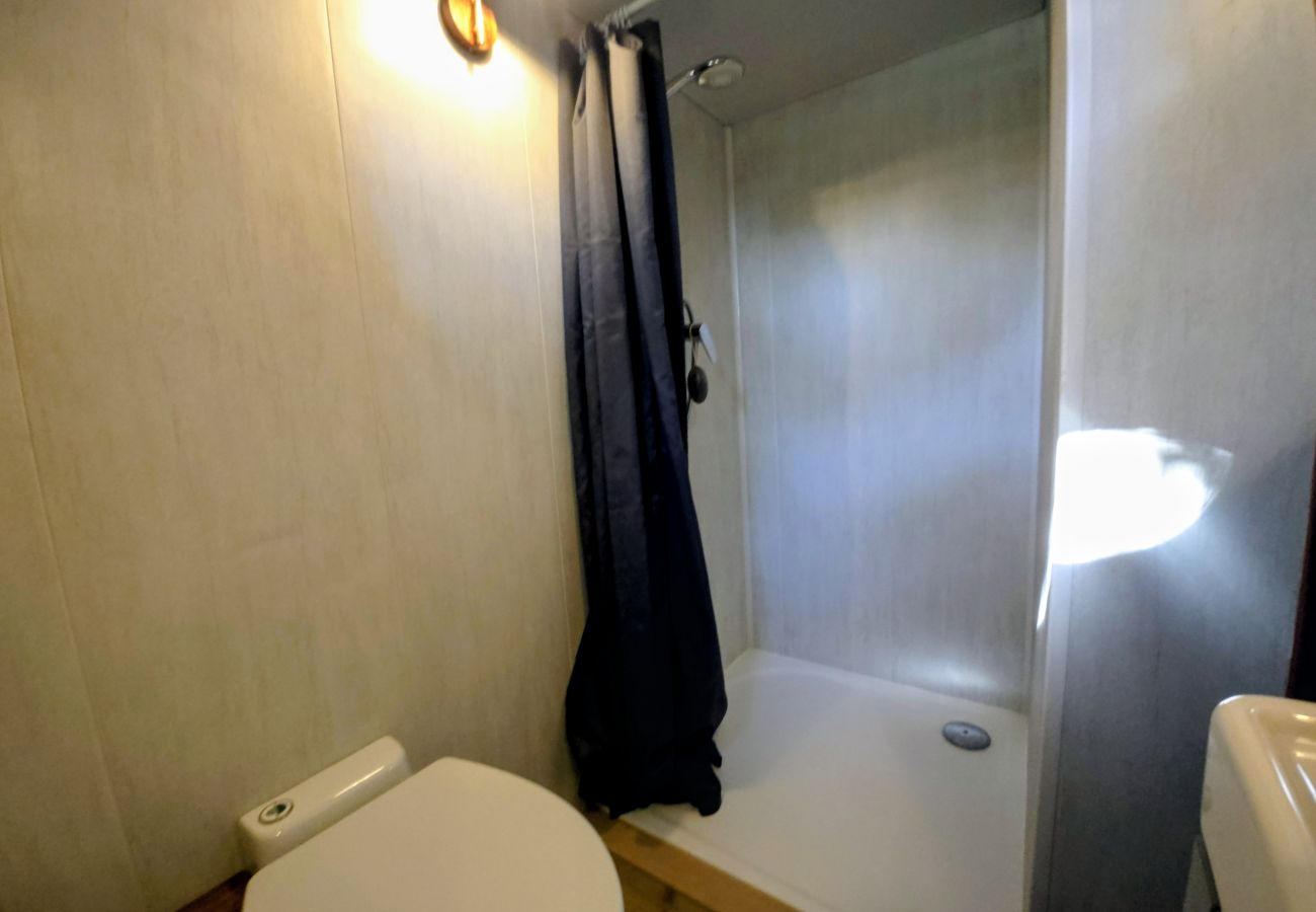 Bateau à Auxerre - Ainos Louanges - Bail Partner