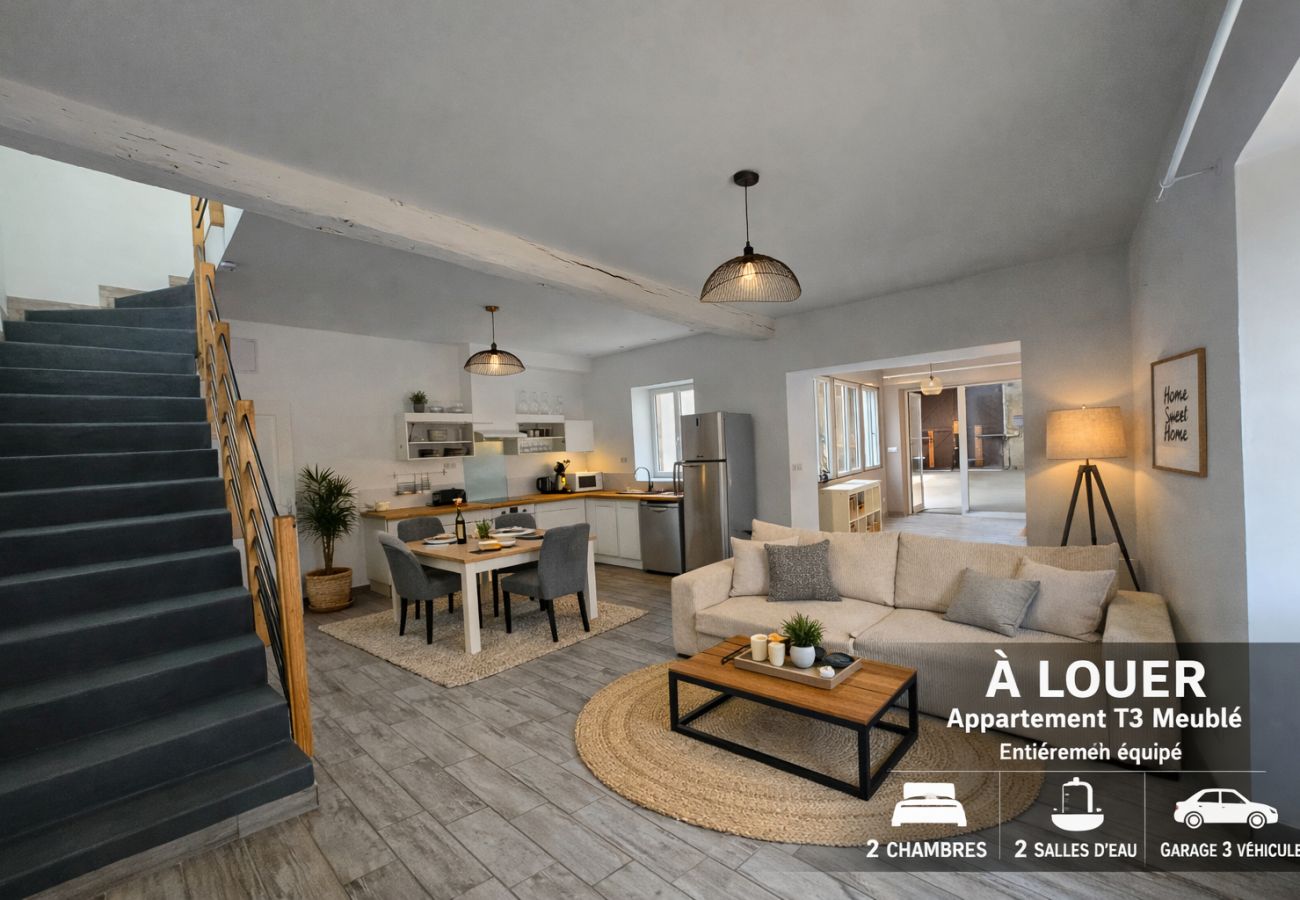 Maison à Auxerre - Maison de ville d'exception | 78m² meublée | Garage 3 voitures