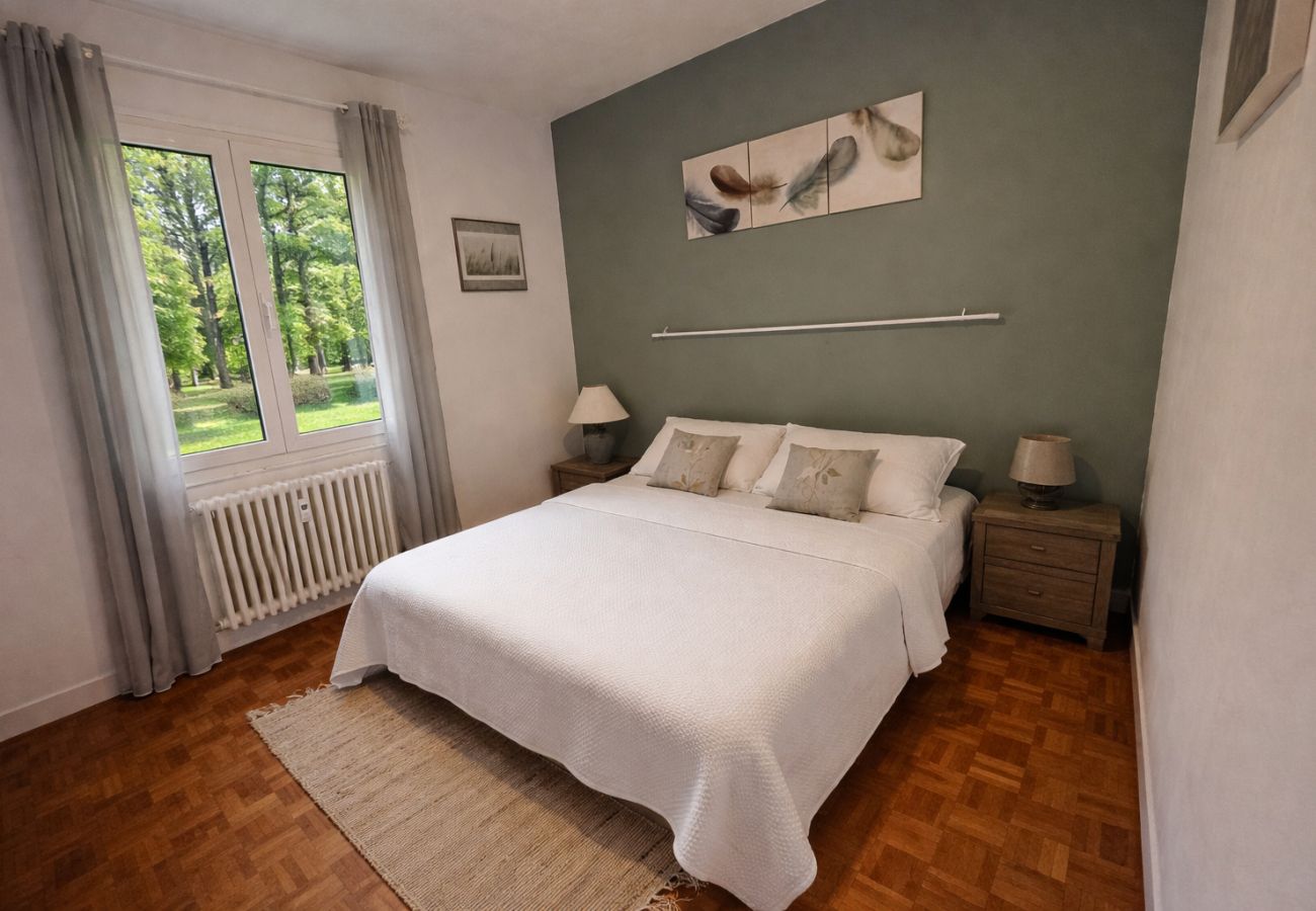 Appartement à Auxerre - T2 meublé 48m² | Parking + Cave | Parc arboré